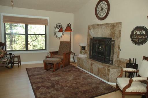 269 Raven Rd - Photo 3 of 16