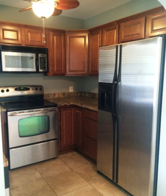 747 39th Ave Ne - Photo 3 of 8