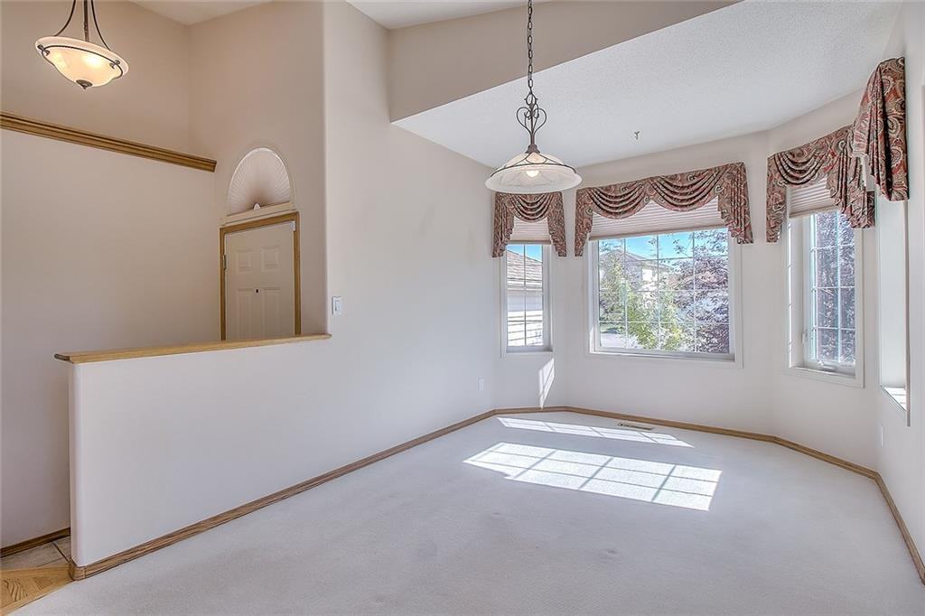 190 West Lakeview Passage - Photo 3 of 31