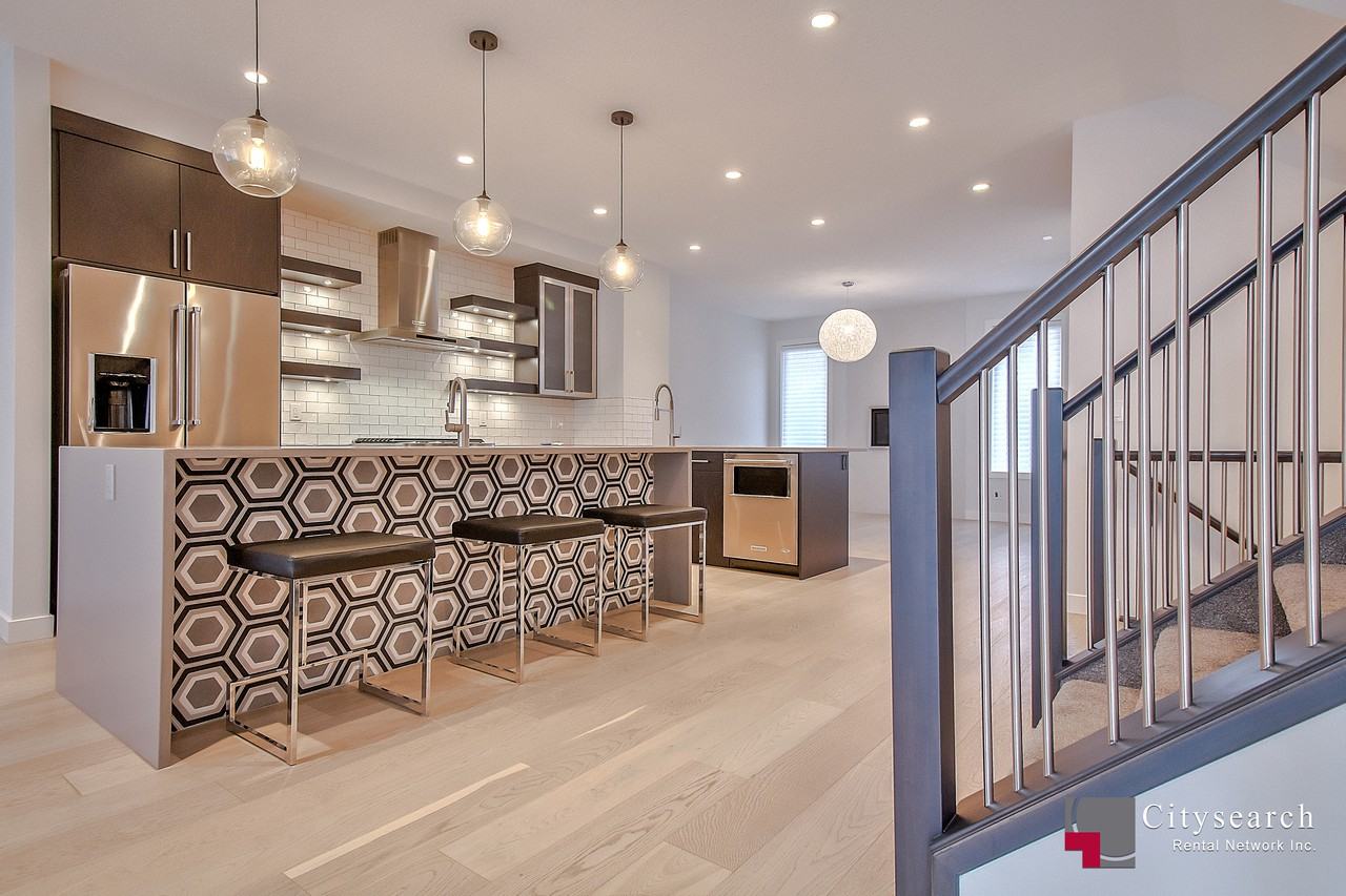 5604 37th Street Sw - Photo 3 of 25