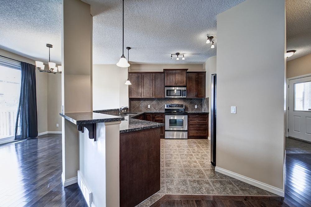 279 Aspen Hills Close Sw - Photo 3 of 36