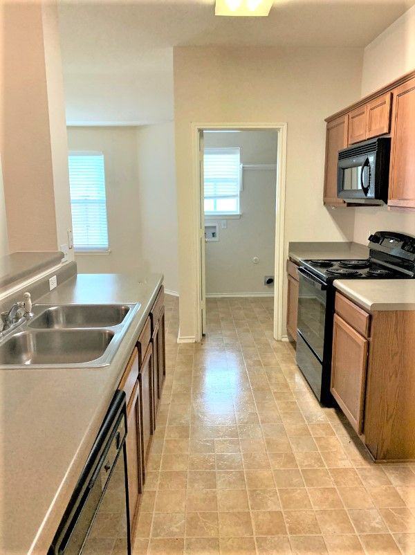 210 Delby St - Photo 2 of 19