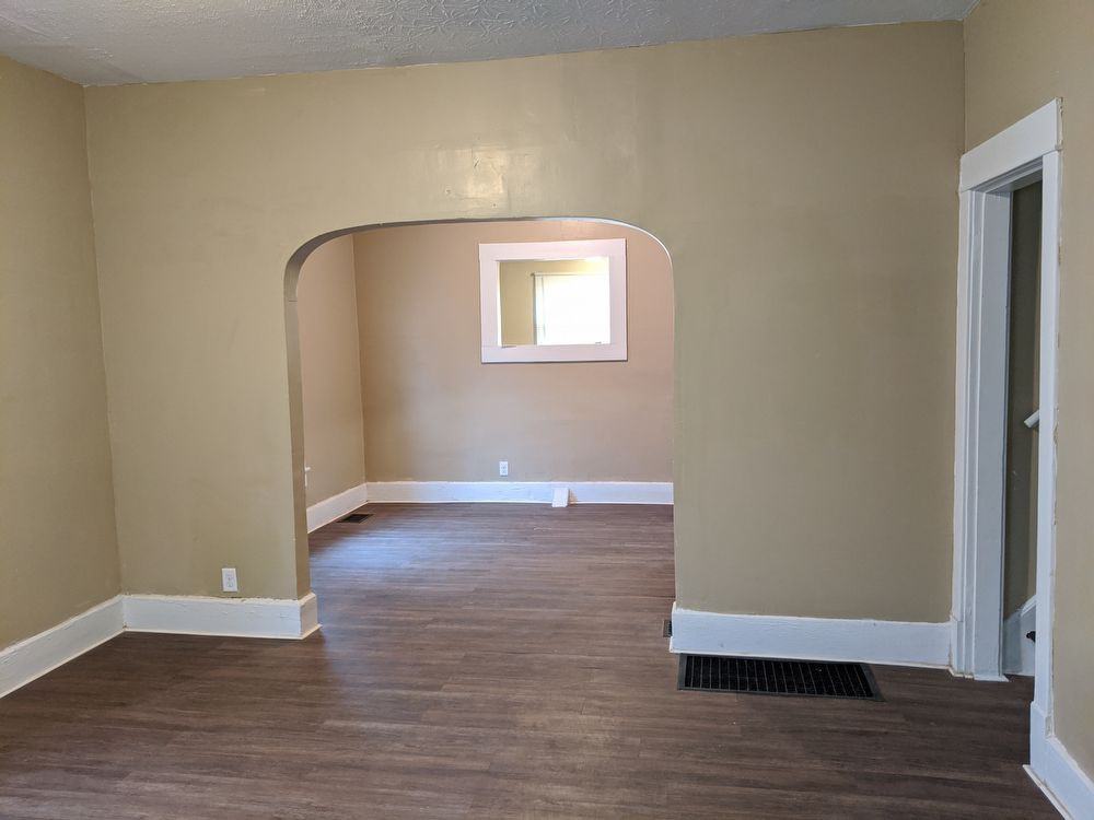 1326 N Ewing St - Photo 2 of 20
