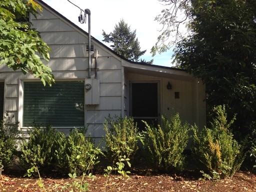 10904 SW 35th Ave - Photo 2 of 17