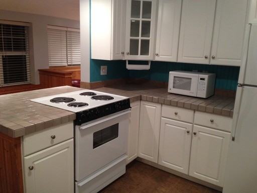 10904 SW 35th Ave - Photo 3 of 17