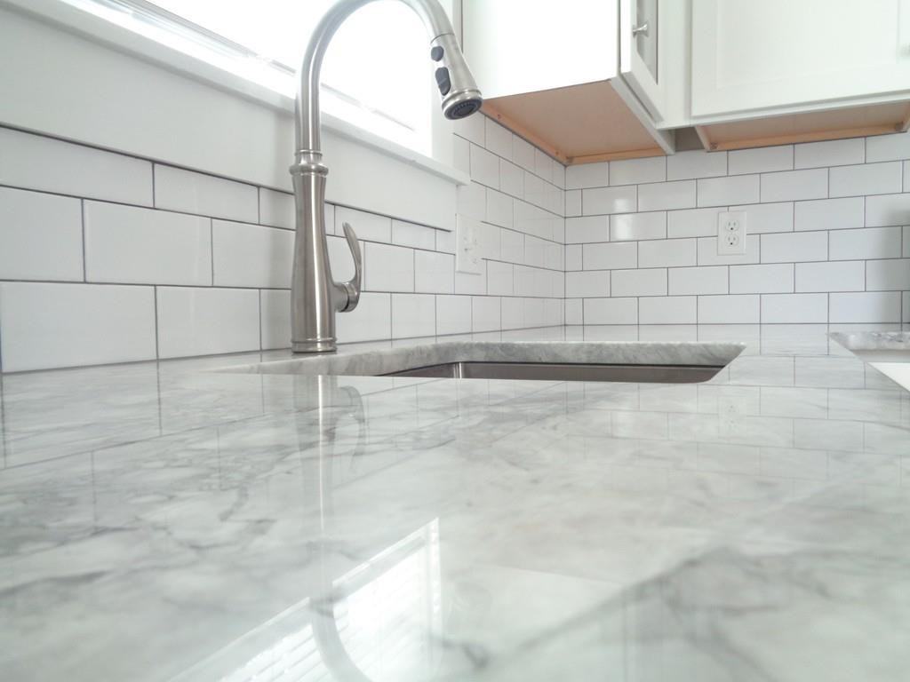 285 Maple Rd - Photo 2 of 21