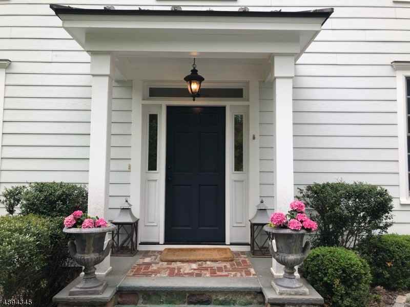 185 Main St 1st Fl - Photo 2 of 10