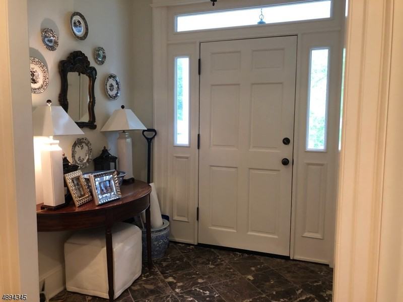 185 Main St 1st Fl - Photo 3 of 10