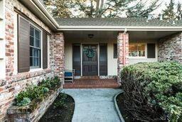 15 Latham Ct - Photo 2 of 8