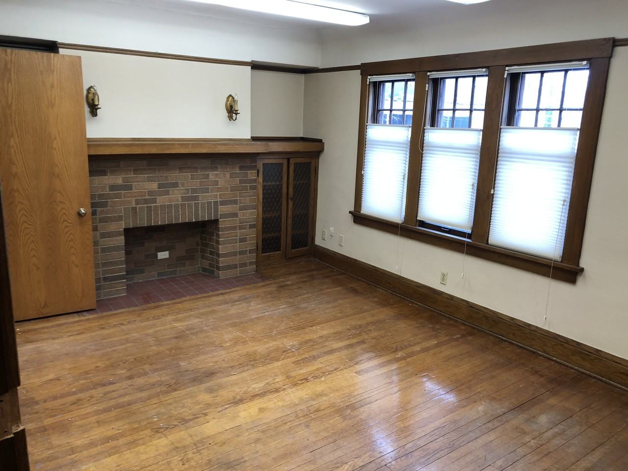 2977 N 50th St - Photo 2 of 9