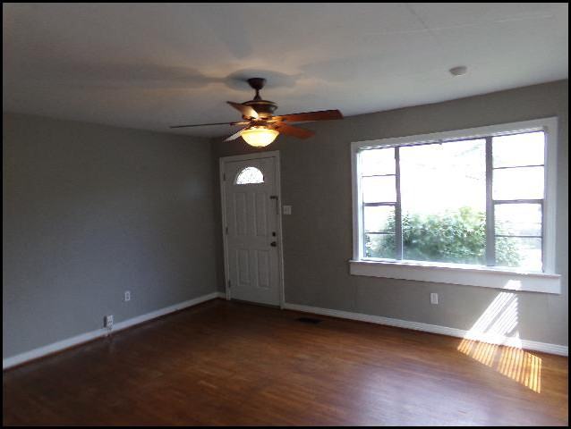 5919 Woodlawn Dr - Photo 2 of 10