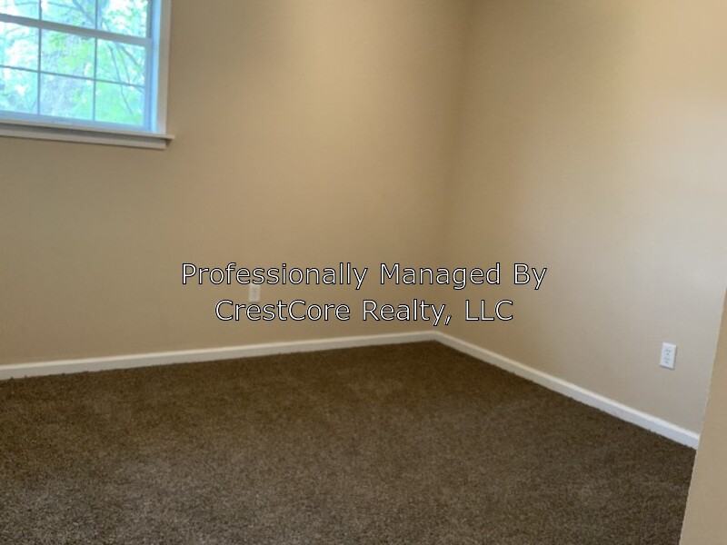 205 Misty Ln - Photo 3 of 9