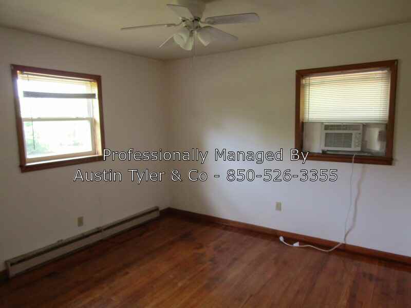 5684 Timberlane Rd - Photo 2 of 11