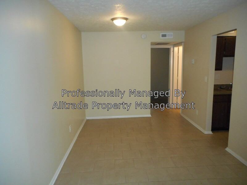 838 Glen Hollow Drive - Photo 3 of 6