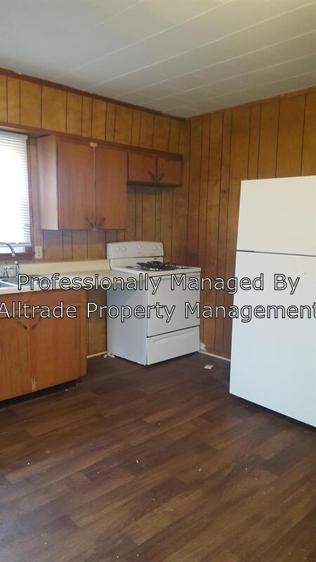 3737 Kahlert Ave - Photo 3 of 16