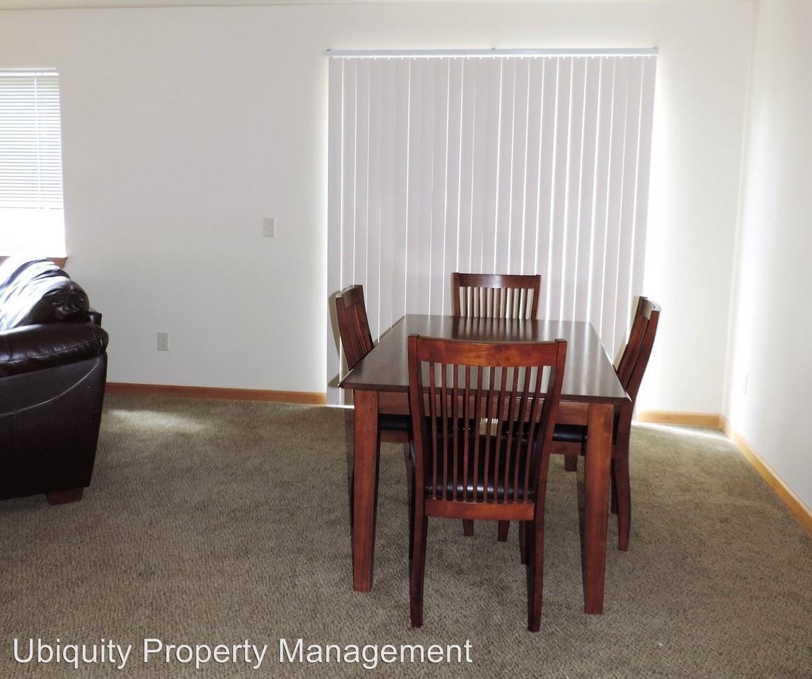 208 5th Ave - Photo 2 of 15