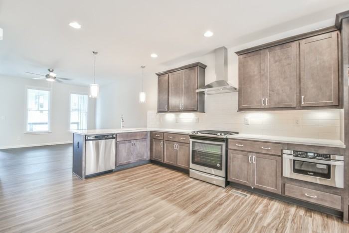 757 Aerial Way - Photo 2 of 25