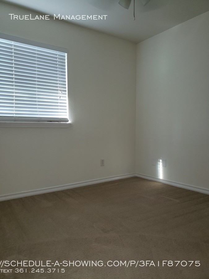13129 Oglethorpe Dr - Photo 3 of 9