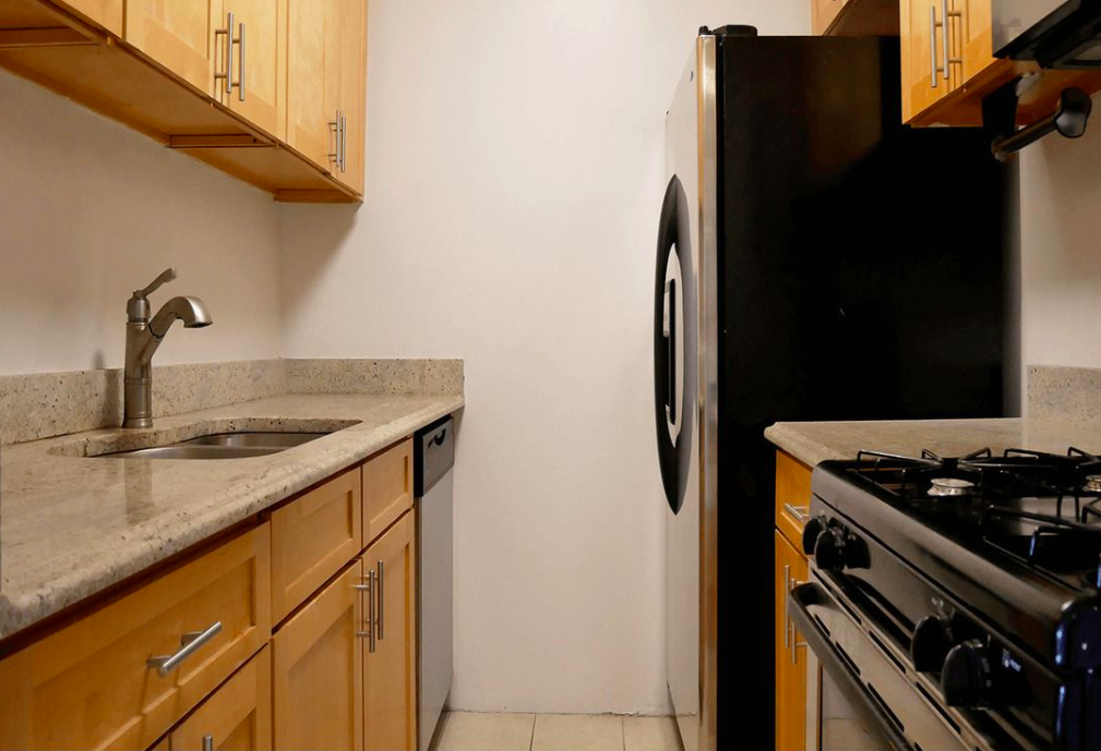 W 93rd St & Columbus Ave #H - Photo 2 of 3