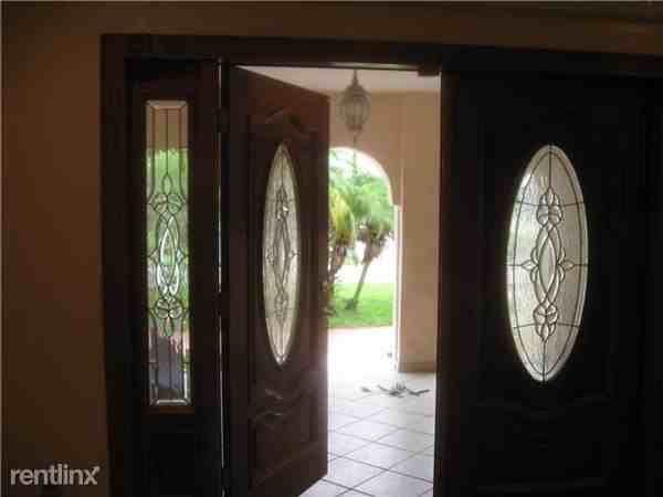 1472 NW 196th St - Photo 3 of 15