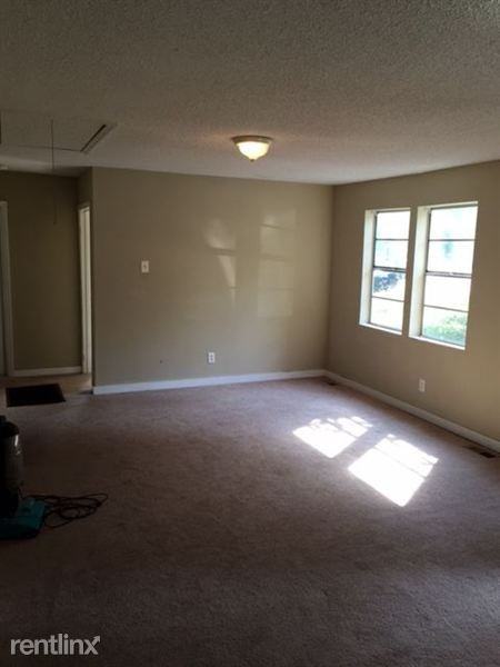 2190 Hillside Ave - Photo 2 of 7
