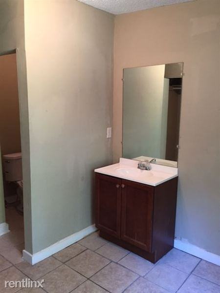 2190 Hillside Ave - Photo 3 of 7