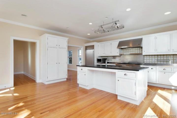 1 Gisborne Pl - Photo 2 of 18