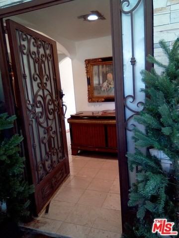 3930 Mount Vernon Drive - Photo 3 of 35