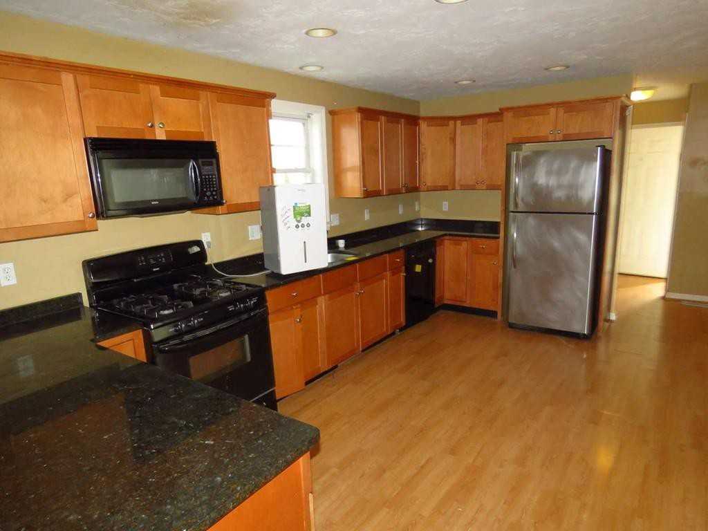 147 South Ave - Photo 2 of 7