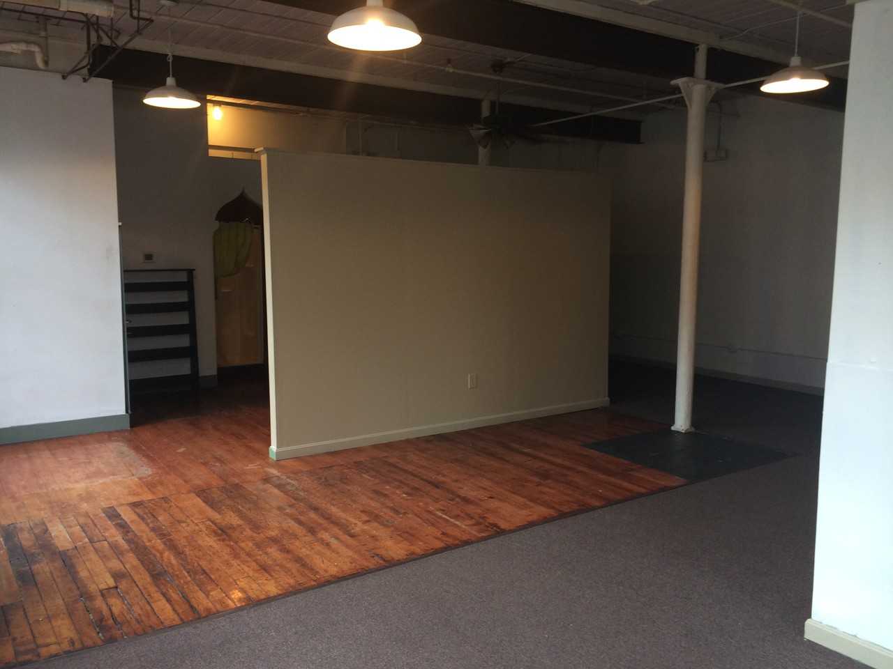 595 Mineral Spring Avnue - Photo 2 of 26