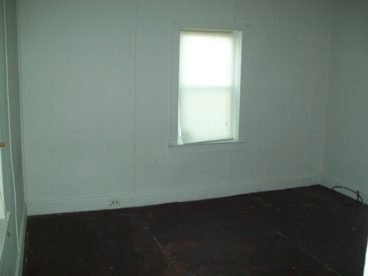 48 Jackson St - Photo 2 of 6