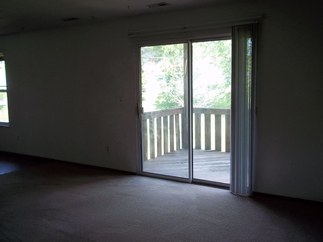 1216 E 6th Street Units 1-6 - Photo 3 of 6