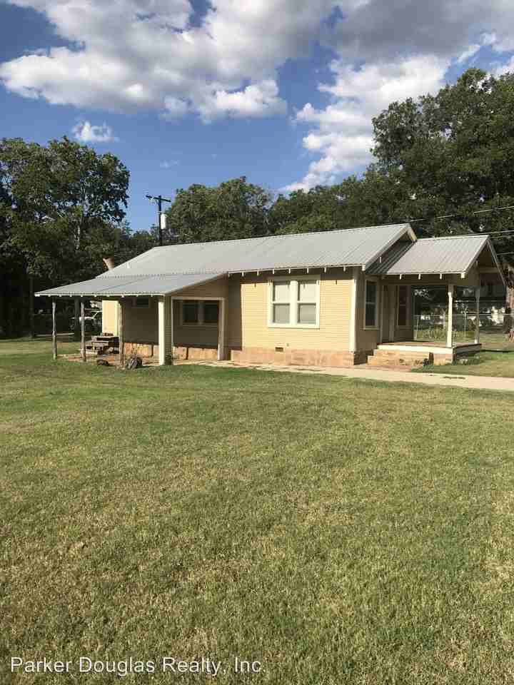 707 South Street - Photo 2 of 8