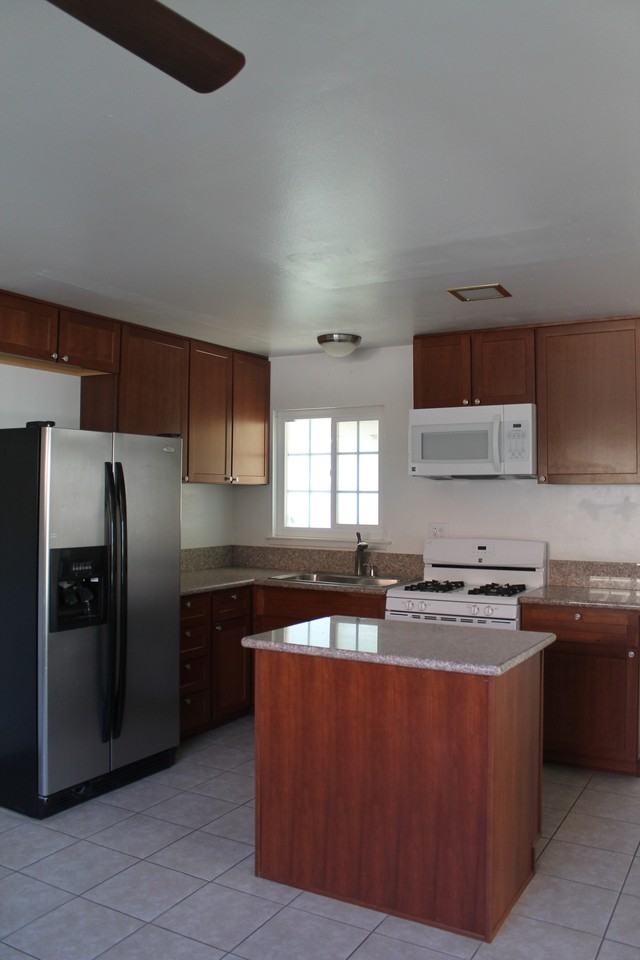 1436 31st Pl - Photo 2 of 7