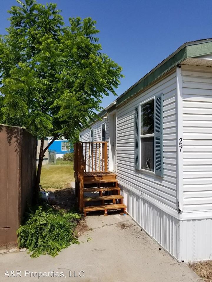 1500 W. 7th St. - Photo 2 of 11