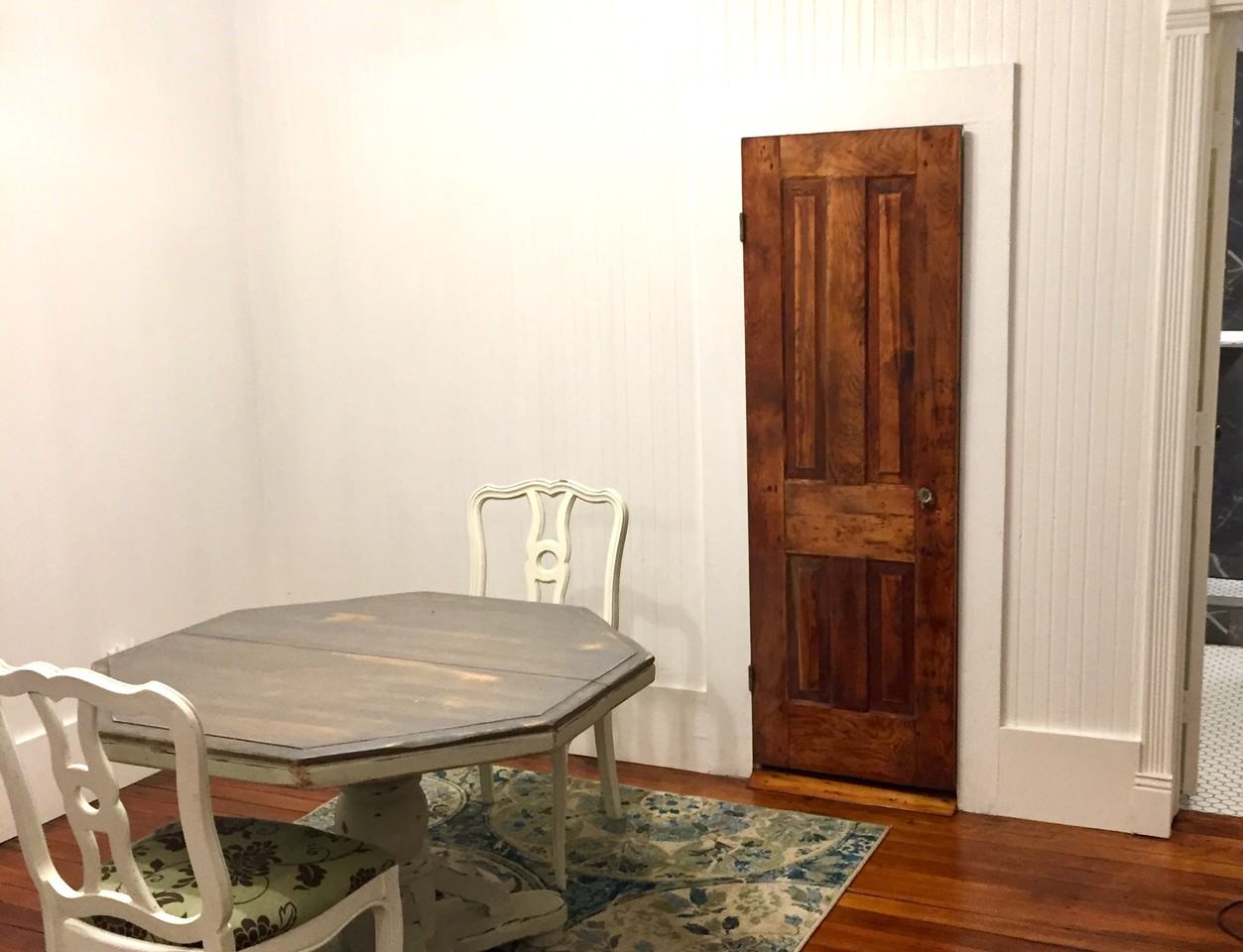 816 West Hopkins Street - Photo 5 of 8
