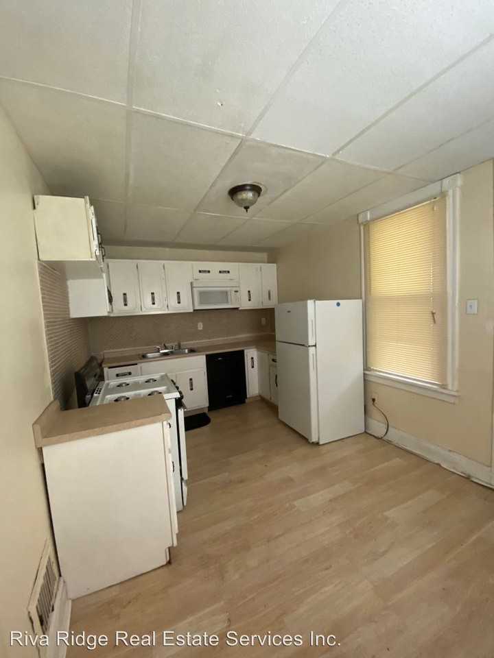 1121 Kirkpatrick Avenue - Photo 2 of 11