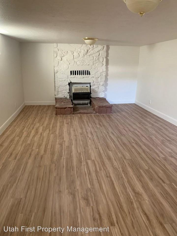 164 N. 400 W. - Photo 3 of 8