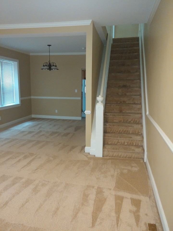 503 W 26th St - Photo 2 of 14