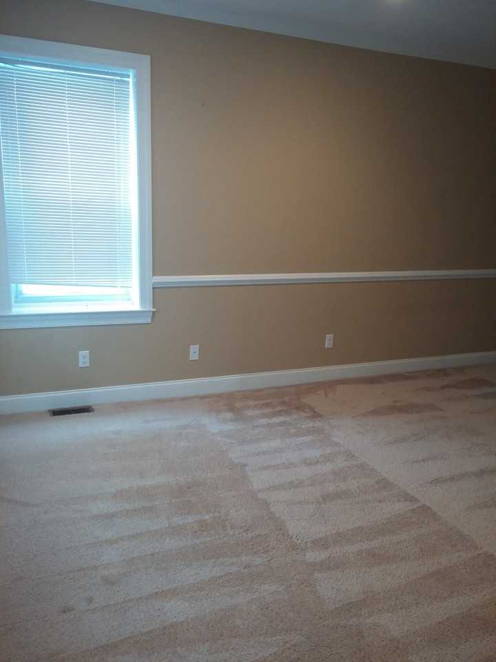 503 W 26th St - Photo 3 of 14