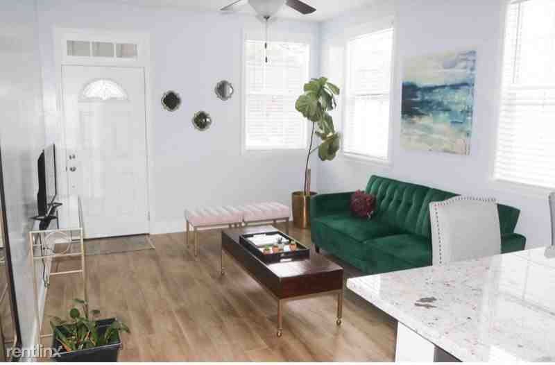 2111 Rousseau St - Photo 3 of 10