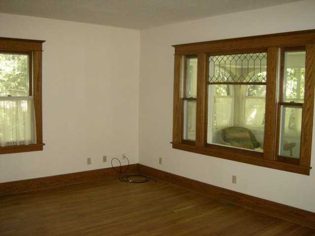 2900 Stagecoach Trail S - Photo 2 of 10