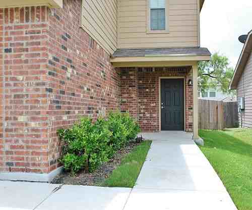 7026 Heathers Pond - Photo 3 of 12