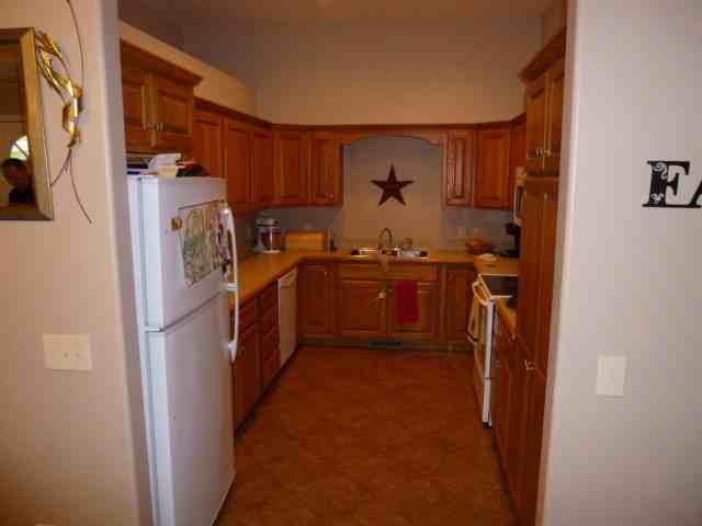 315 Kimberly Ln - Photo 3 of 14