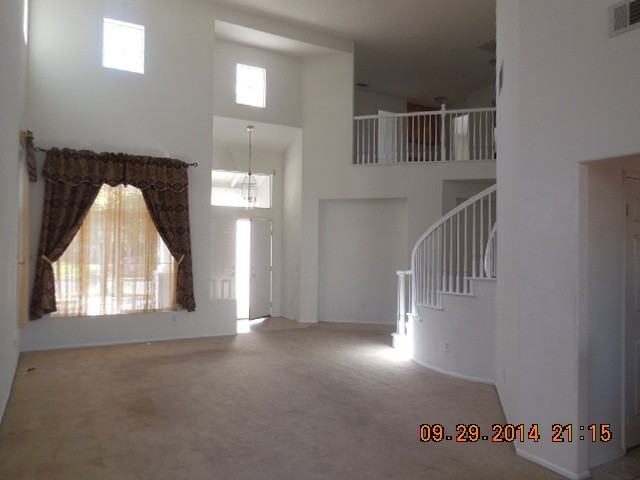 1055 Trailview Ln - Photo 2 of 10