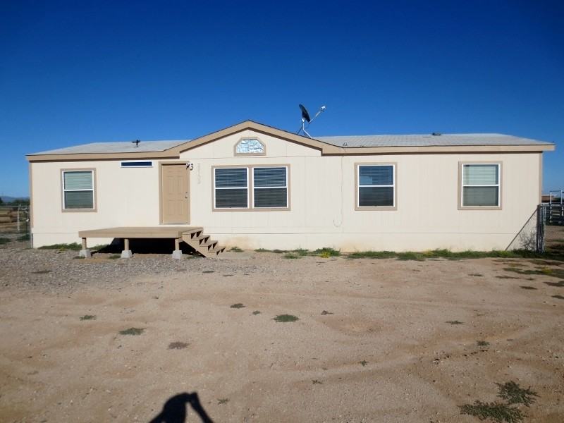 29109 N 251st Ave - Photo 2 of 33