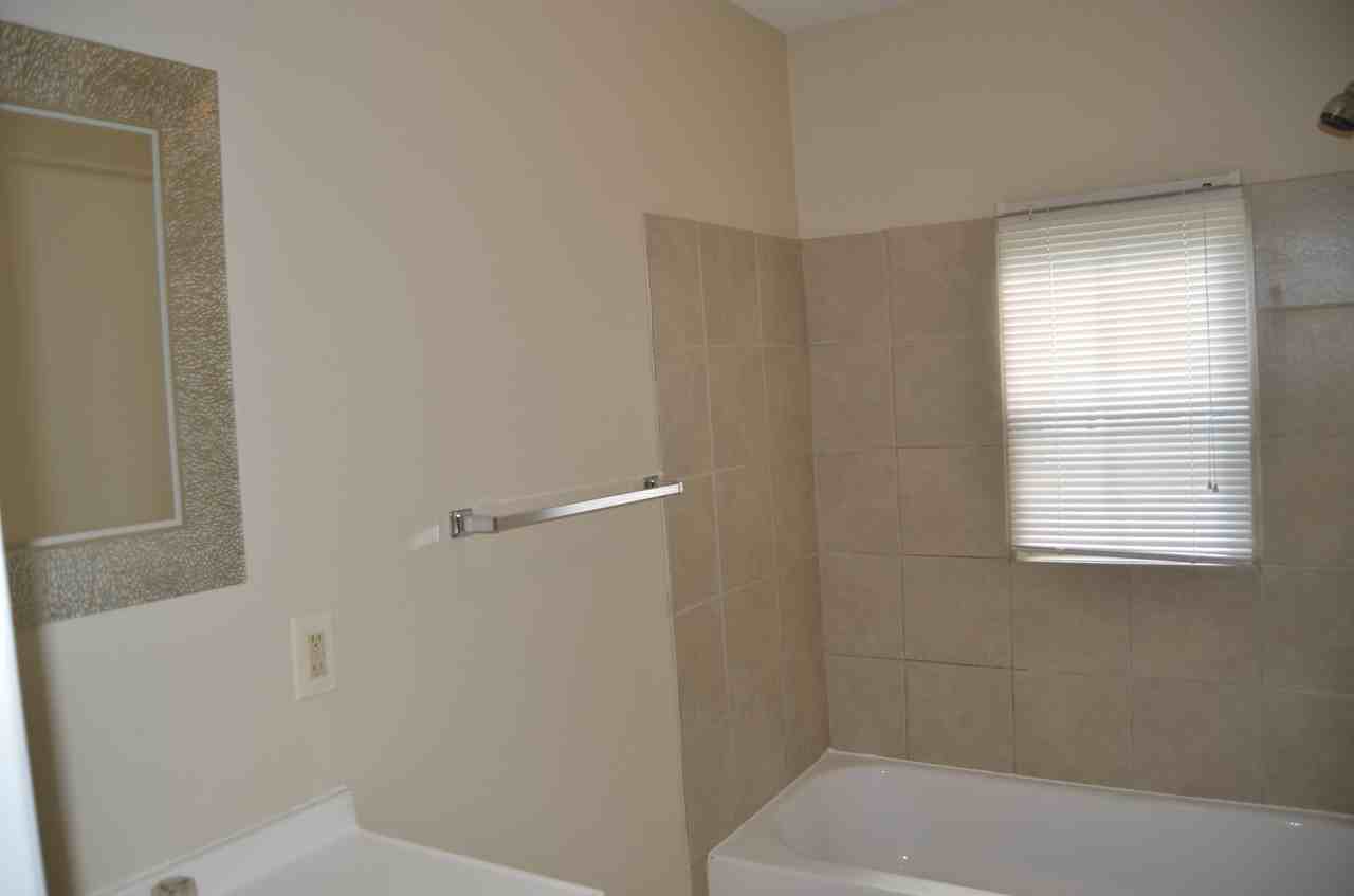 2725 Baylor Ave - Photo 3 of 9