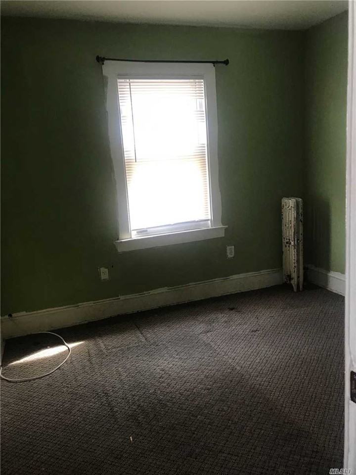 9057 90-57 207th Street #2nd Fl - Photo 3 of 5