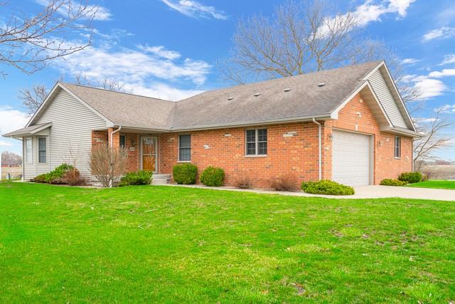 250 S Mcginty St - Photo 3 of 20