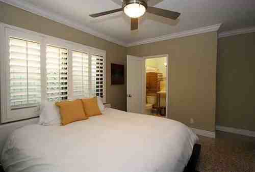 222 Se 16th Ave - Photo 3 of 7